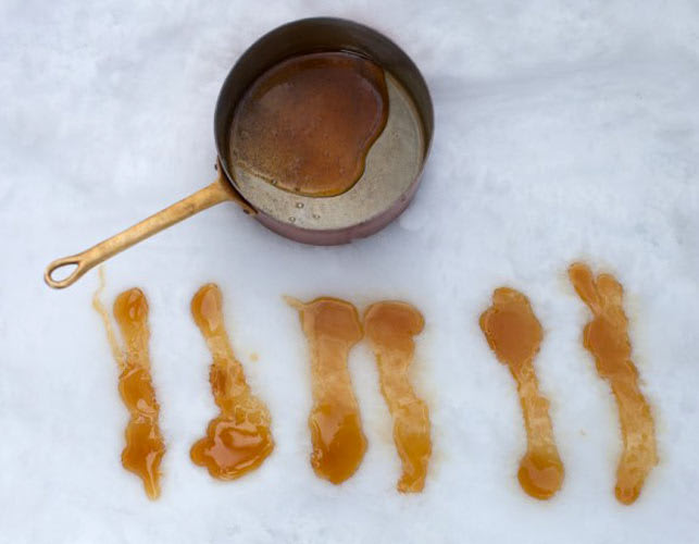How to Make Maple Syrup Taffy (QuébécoisStyle) First We Feast