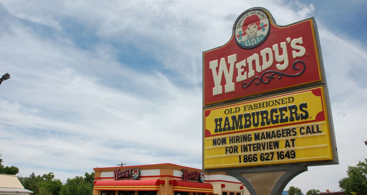 Video Emerges Of The Guy Who Tossed An Alligator Through A Wendy S Drive Thru Window First We Feast