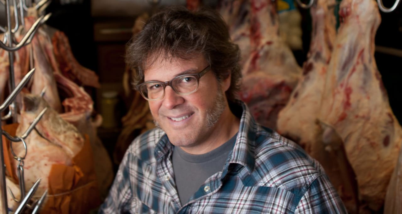 I Hamburger America I S George Motz On Burger Trends New School Chains And Why Ketchup Sucks First We Feast Tater series and the final installment of the lunch trilogy.