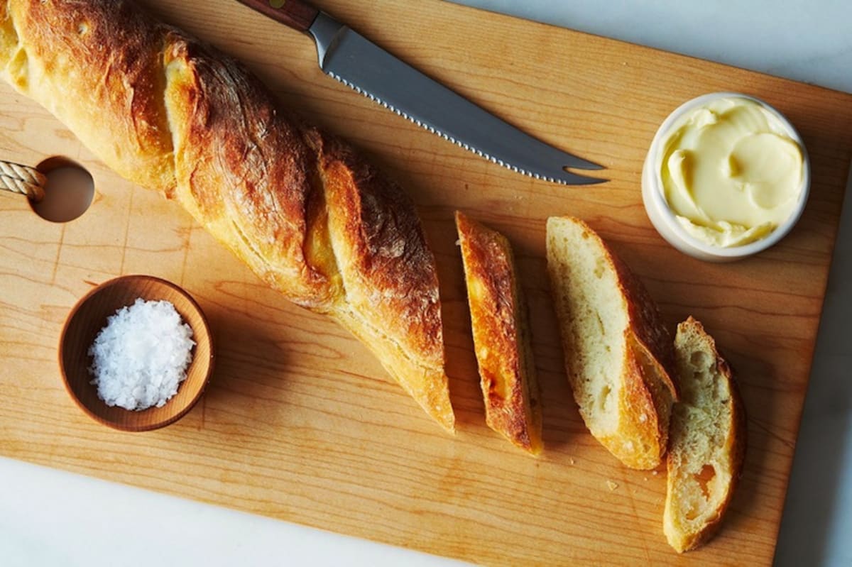 How To Make Easy Homemade Baguette