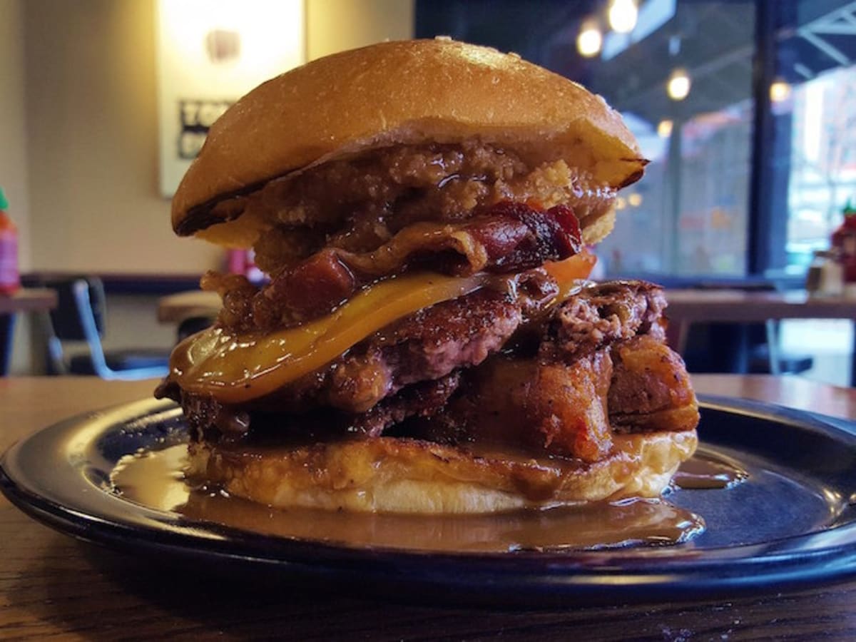 Iowa Restaurant Releases Stars Wars Themed to the Dark Fried