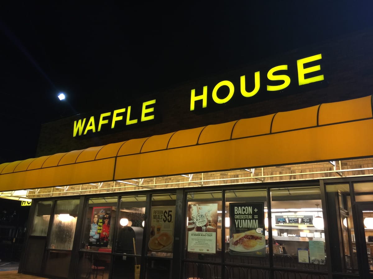Waffle House Will Close Florida Restaurants Due to Hurricane Matthew